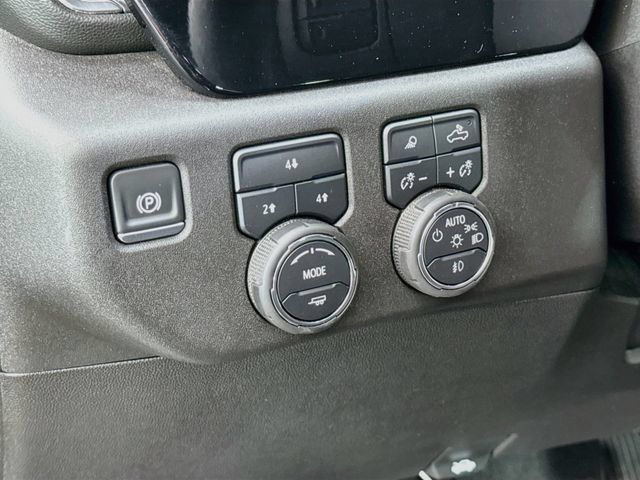 Used 2025 Chevrolet Silverado 3500 LT w/ All Star Edition AWD/4WD image 11