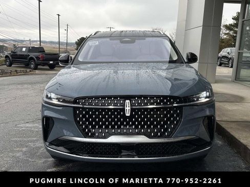 New 2026 Lincoln Nautilus Reserve image 2