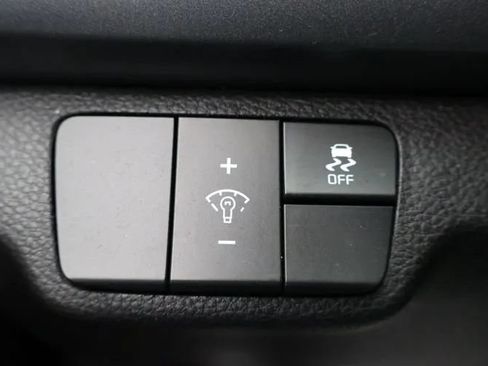 Used 2023 Kia Rio S FWD image 21