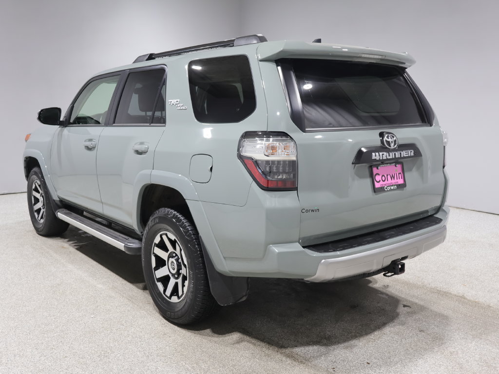 Used 2023 Toyota 4Runner TRD Off-Road Premium w/ Moonroof Package AWD/4WD image 6