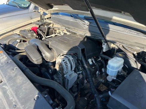 Used 2013 Chevrolet Suburban LTZ image 37