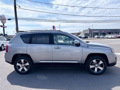 Used 2016 Jeep Compass High Altitude image 6