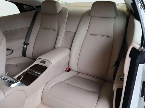 Used 2016 Rolls-Royce Wraith RWD image 7
