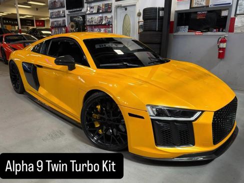 Used 2017 Audi R8 V10 plus image 1