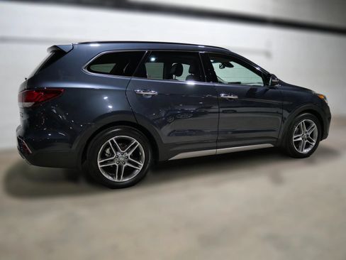 Used 2017 Hyundai Santa Fe Limited AWD/4WD image 6