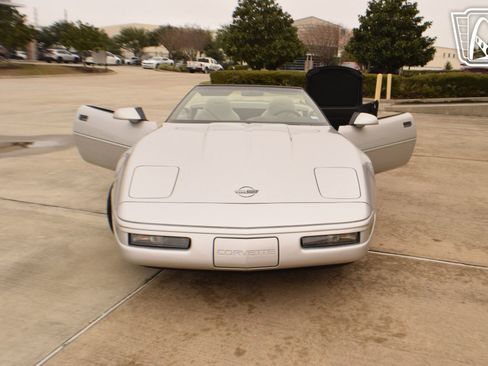 Used 1996 Chevrolet Corvette image 6