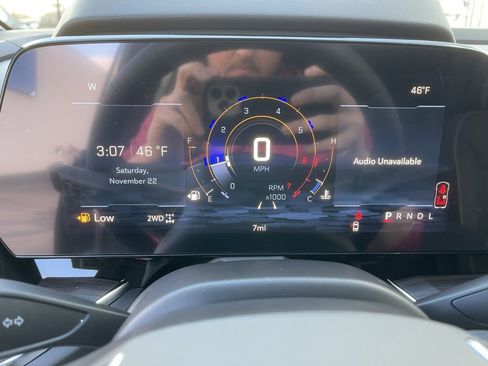 New 2026 Chevrolet Suburban Premier image 17