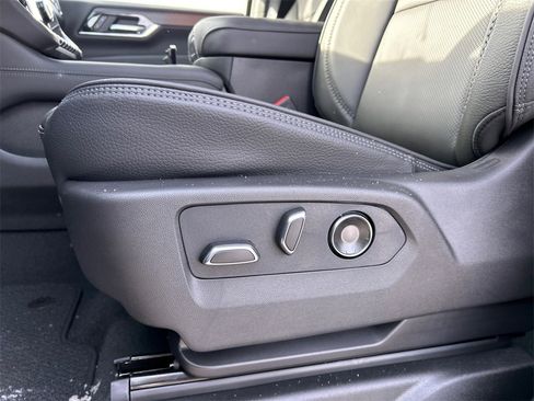 New 2026 GMC Yukon XL Denali w/ Sun & Power Step Package image 16