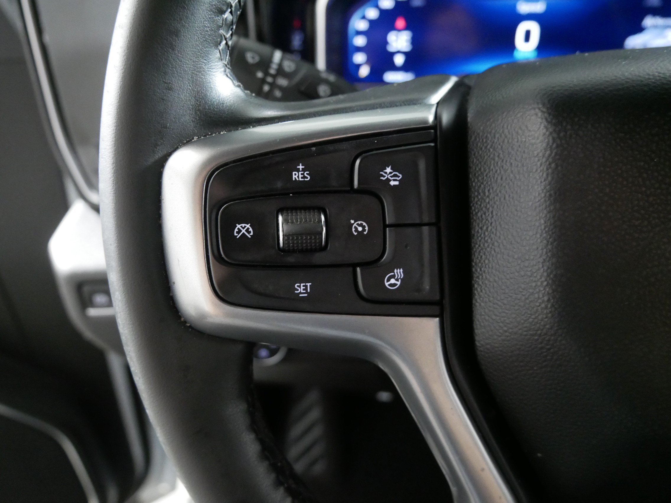 Used 2024 Chevrolet Silverado 1500 LT w/ Z71 Off-Road Package AWD/4WD image 27