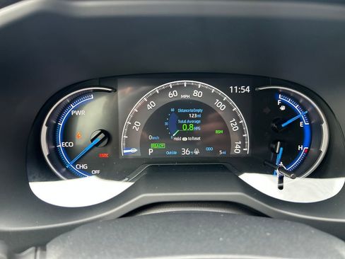 New 2025 Toyota RAV4 LE image 9