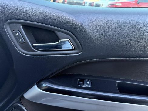 Used 2022 Chevrolet Colorado LT w/ Fleet Safety Package image 16