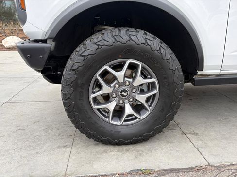 Used 2024 Ford Bronco Badlands image 28