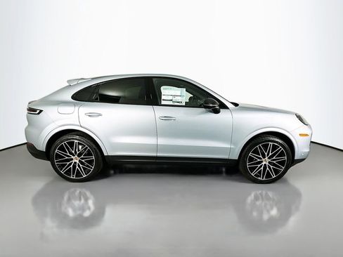 New 2026 Porsche Cayenne Coupe image 8