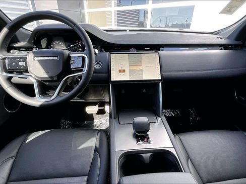 Used 2024 Land Rover Discovery Sport Dynamic SE AWD/4WD image 15