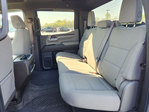 Used 2022 Chevrolet Silverado 1500 RST image 11