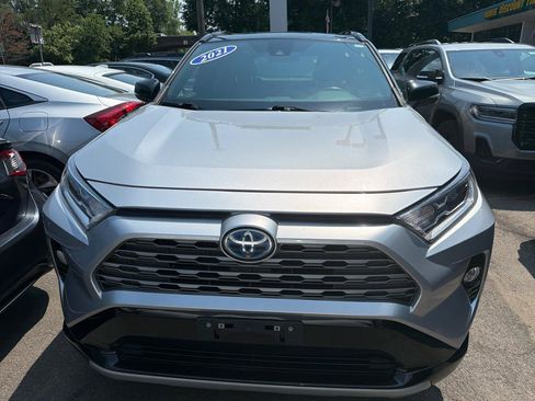 Used 2021 Toyota RAV4 XSE AWD/4WD image 2