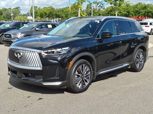 Used 2026 INFINITI QX60 Luxe w/ Cargo Package FWD image 7