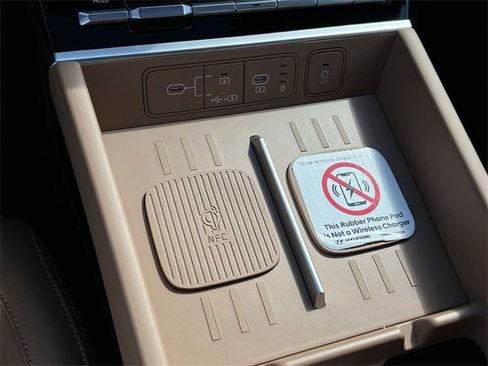 New 2025 Hyundai Santa Fe Limited image 25