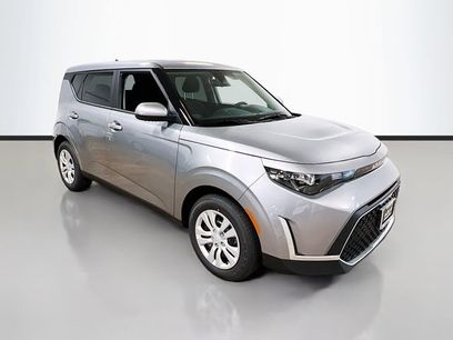 New 2025 Kia Soul LX