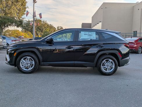 New 2026 Hyundai Tucson SE image 9