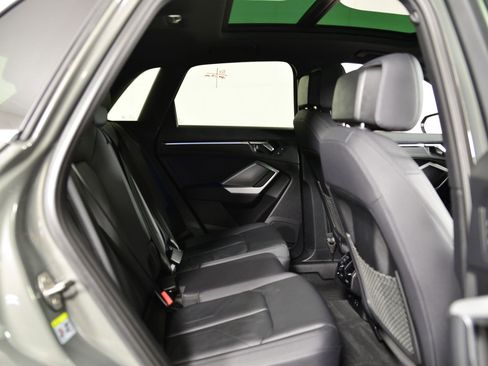 Certified 2025 Audi Q3 2.0T Premium Plus w/ Premium Plus Package image 21