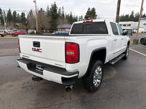 Used 2016 GMC Sierra 2500 Denali w/ Duramax Plus Package image 8
