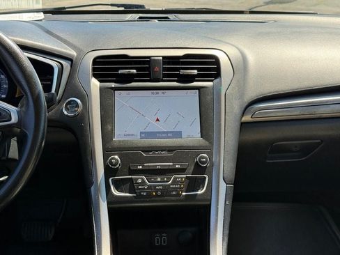 Used 2020 Ford Fusion S FWD image 13