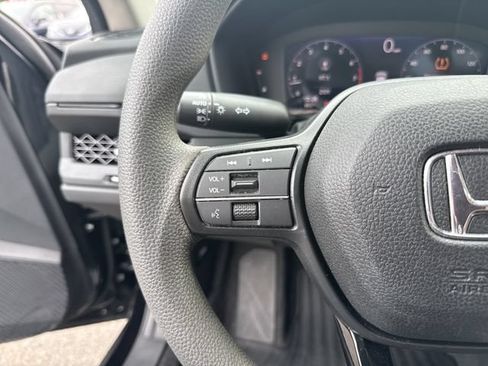 Used 2023 Honda Accord EX image 29