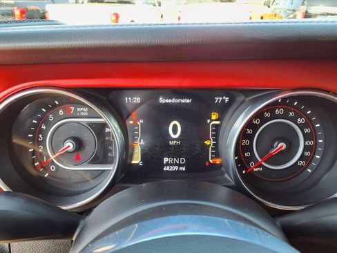 Used 2019 Jeep Wrangler Unlimited Rubicon w/ Dual Top Group image 36