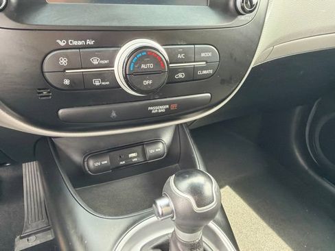 Used 2019 Kia Soul w/ Convenience Package FWD image 17
