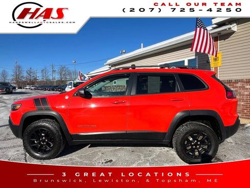 Used 2021 Jeep Cherokee Trailhawk w/ Technology Group image 3