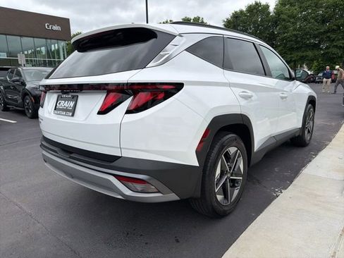 Certified 2025 Hyundai Tucson SEL FWD image 8