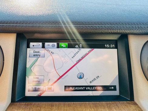 Used 2016 Land Rover LR4 HSE image 13