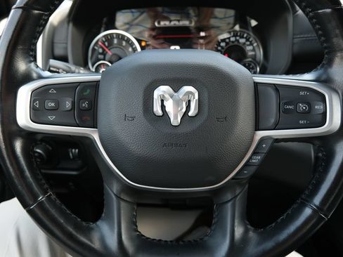 Used 2022 RAM 1500 Big Horn AWD/4WD image 16