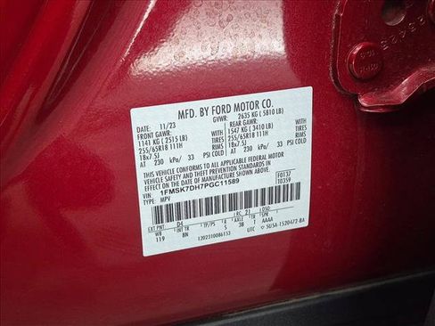 Used 2023 Ford Explorer XLT RWD image 27