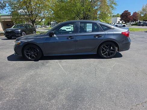 Used 2024 Honda Civic Sport image 4