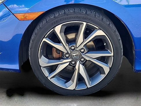 Used 2020 Honda Civic Touring image 10