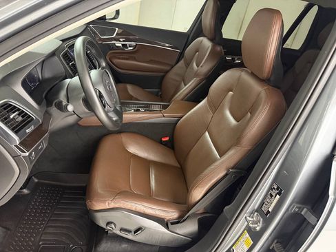 Used 2019 Volvo XC90 T6 Momentum w/ Protection Package Premier AWD/4WD image 35