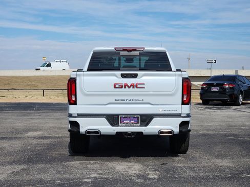 New 2026 GMC Sierra 1500 Denali w/ Technology Package image 8