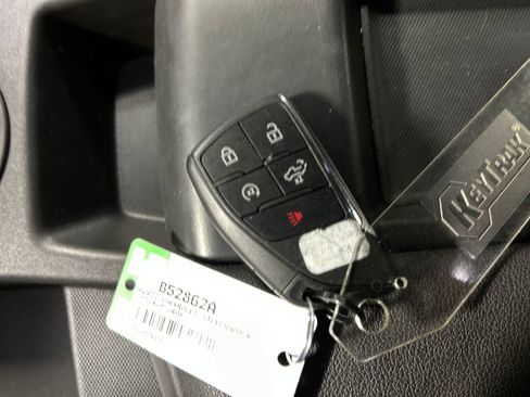 Used 2022 Chevrolet Silverado 1500 LT image 22