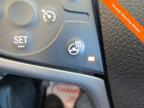 Used 2021 Chevrolet Colorado Z71 w/ Safety Package AWD/4WD image 9