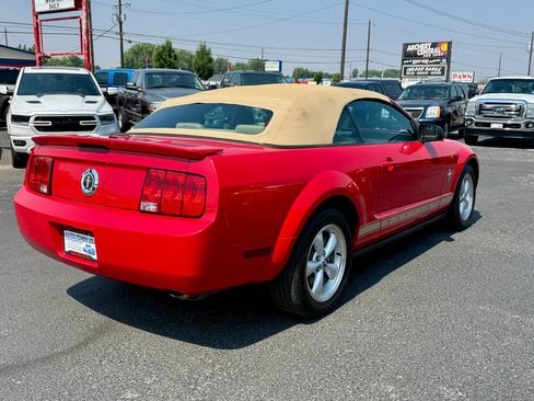 Used 2008 Ford Mustang Convertible RWD image 5