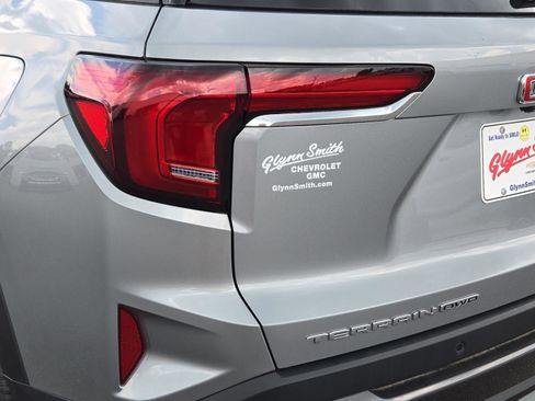 Used 2025 GMC Terrain Elevation image 24