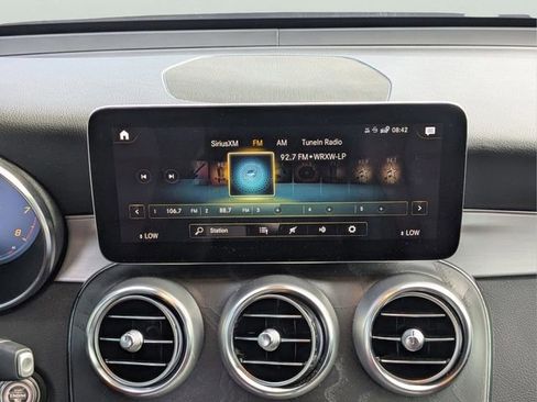 Used 2022 Mercedes-Benz GLC 300 image 16