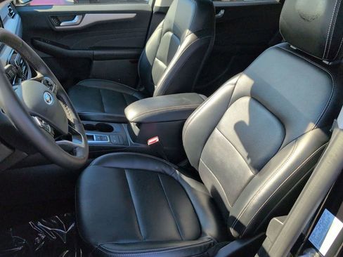 Used 2022 Ford Escape SEL image 11