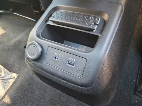 Used 2024 Nissan Ariya AWD image 25