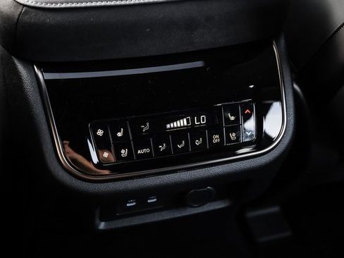 New 2026 INFINITI QX80 Autograph w/ Premium Cargo Package image 16