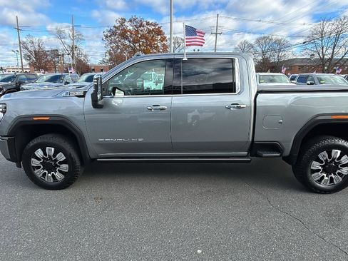 Certified 2024 GMC Sierra 2500 Denali w/ Denali Reserve Package image 4