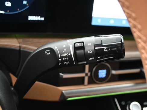 Used 2024 Hyundai Santa Fe Limited FWD image 17