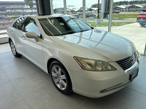 Used 2009 Lexus ES 350 FWD image 2